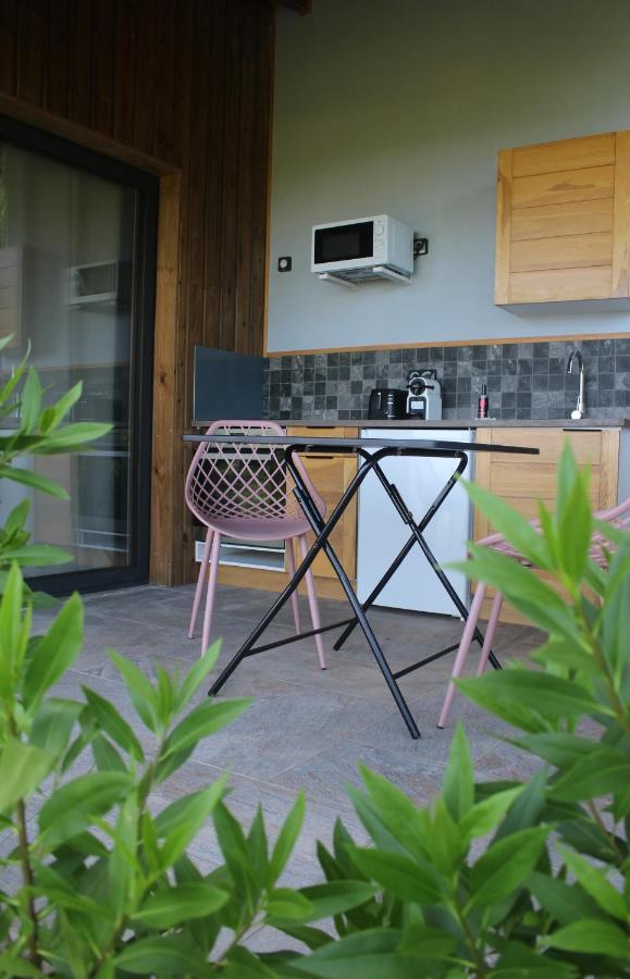Lodges Mont-Vert เลอ โฮแบร์ ภายนอก รูปภาพ